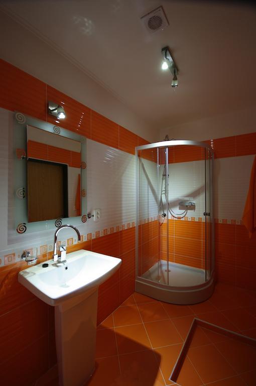 Pension Max Valtice Habitación foto
